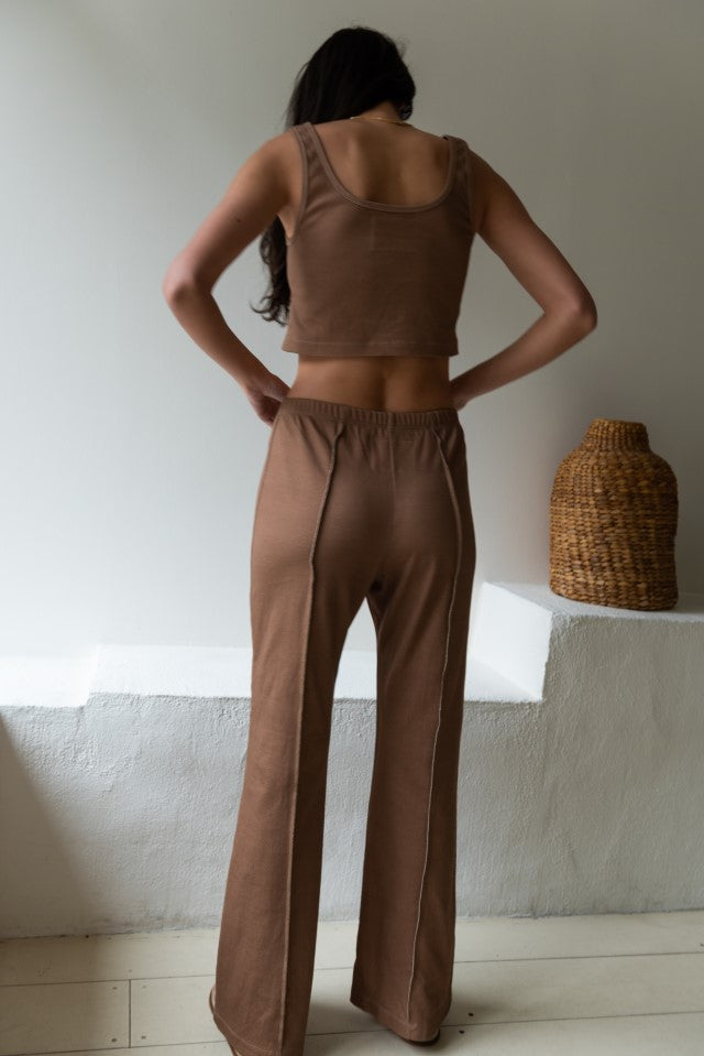 Wide-Leg Seams Pant